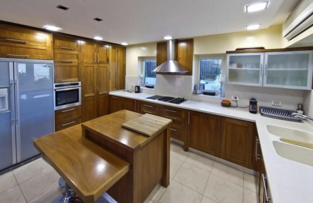 Villa Family Eilat With Heated Pool Exteriör bild