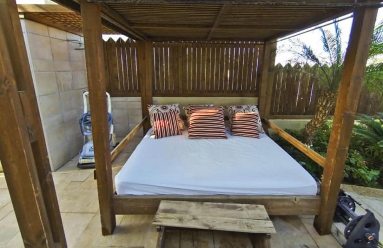 Villa Family Eilat With Heated Pool Exteriör bild