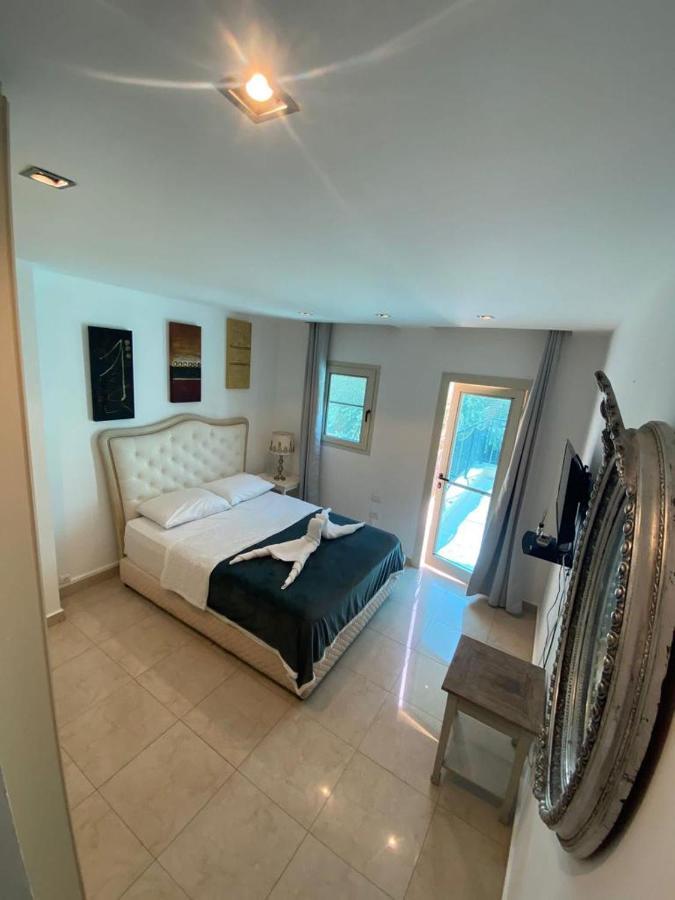 Villa Family Eilat With Heated Pool Exteriör bild