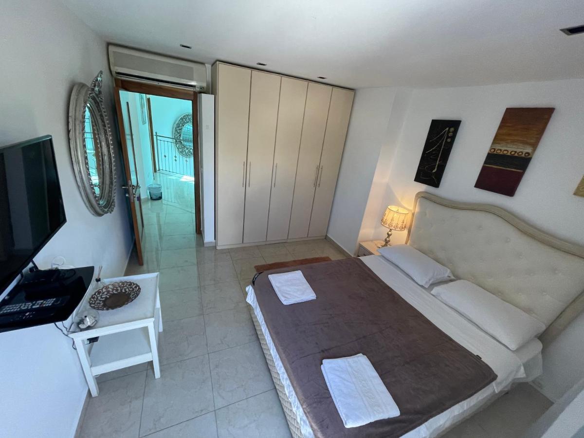 Villa Family Eilat With Heated Pool Exteriör bild